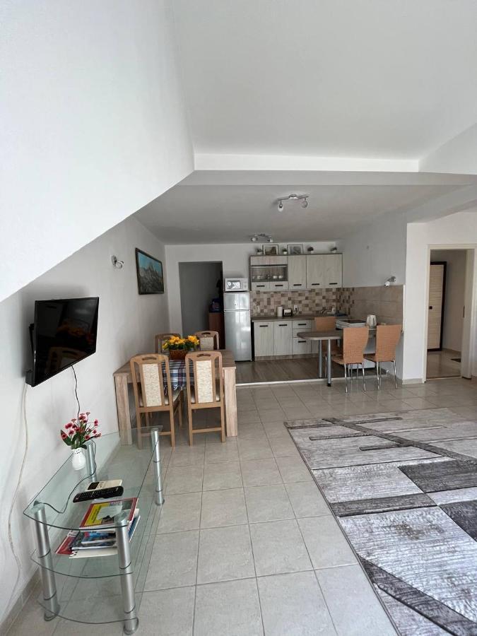 Apartment Azalea Of Budua Esterno foto